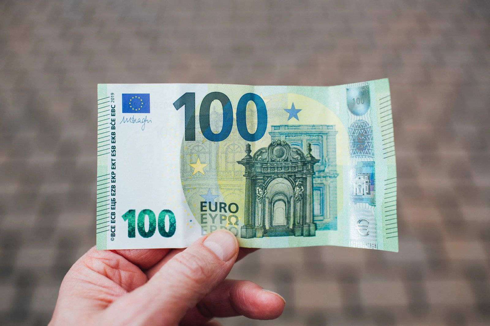 Get 100% free Paid Surveys in Bank Austria